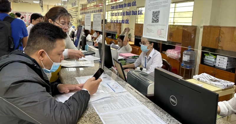 TPHCM: Cấp xã nhận gần 300 hồ sơ liên quan lĩnh vực đất đai