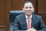 Tỉ phú Phạm Nhật Vượng cùng hai con trai lập công ty hàng không vũ trụ