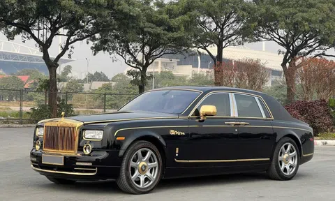 Rolls-Royce Phantom hàng độc giá 9,5 tỷ đồng tại Việt Nam: Mạ vàng 24K từ ngoài vào trong, nhiều chi tiết chạm khắc hình rồng