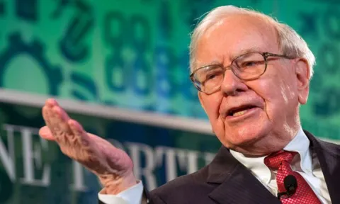 Huyền thoại Warren Buffett từng xả 615 triệu cổ phiếu hàng đầu danh mục, liệu ông có bất ngờ ‘quay xe’ gom hàng nhân lúc giá giảm?