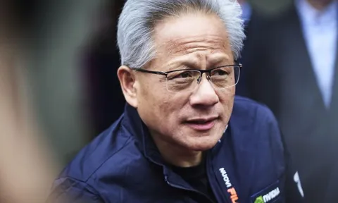Buồn của Jensen Huang: “Trăm phương nghìn kế” mới được bán chip sang thị trường hấp dẫn nhất nhì thế giới thì lại bị chính khách hàng đóng cửa không cho vào