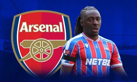 Vụ Eberechi Eze: Arsenal và nghệ thuật “cướp” chuyển nhượng thầm lặng