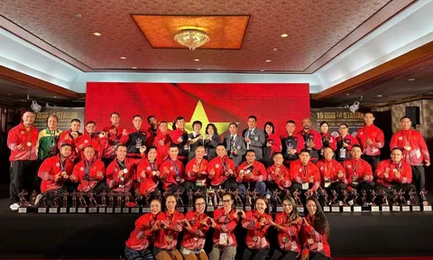 Thể hình Việt Nam: Thế lực mới ở sàn đấu châu lục