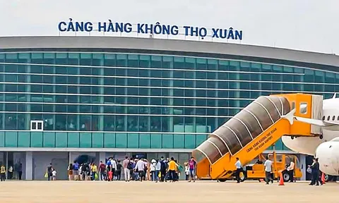 Tạm dừng khai thác sân bay Thọ Xuân, Đồng Hới để tránh bão số 5