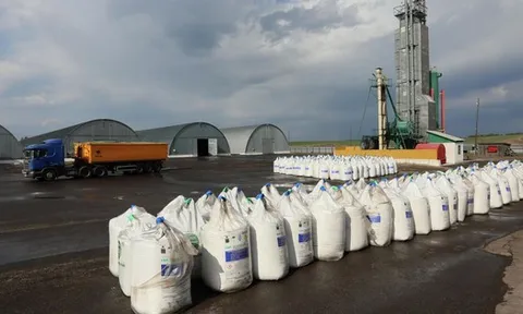 Hàng trăm nghìn tấn hàng quan trọng được Lào đưa sang Việt Nam: thuế nhập khẩu 5%, nước ta tiêu thụ hơn 10 triệu tấn/năm