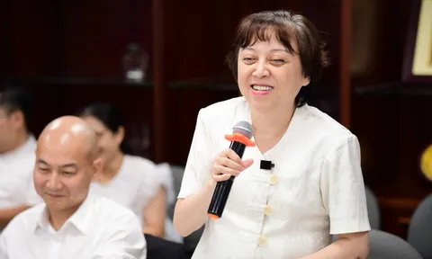 Thách thức trong quản lý bánh trung thu 'nhà làm', bán trực tuyến