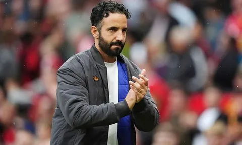 ManUnited lo lắng chờ đợi chấn thương của Cunha và Mount