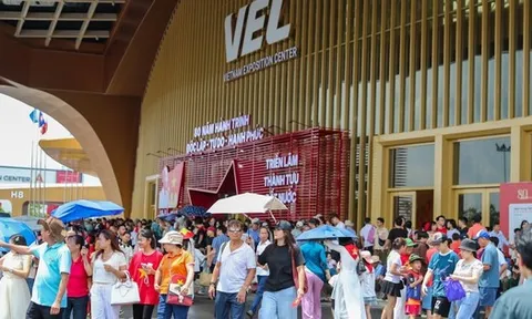 Kéo dài thời gian Triển lãm 80 năm thành tựu đất nước đến ngày 15-9