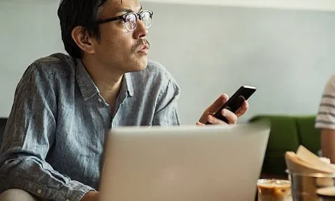 Đàn ông ngoài 50 tuổi bị ‘xua đuổi’ tại Hàn Quốc: Nỗi đau của thế hệ từng làm nên ‘Kỳ tích sông Hàn’ để rồi giờ đây bị xa lánh