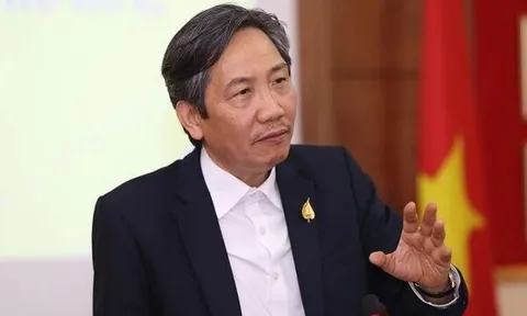 Nguyên Thứ trưởng Bộ Nội vụ: Không nên khuyến khích công chức viết đơn xin thôi việc
