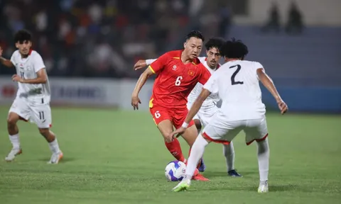 Diễn biến U23 Việt Nam vs U23 Yemen: HLV Kim Sang-sik bất ngờ thay 3 người ngay trong hiệp một