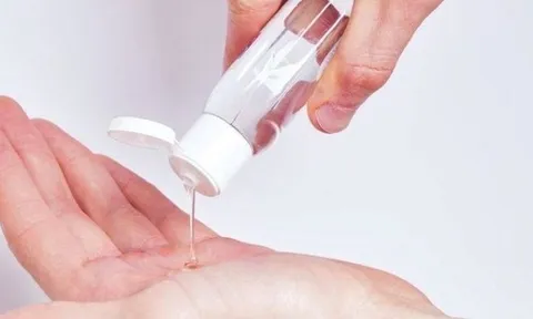 Thu hồi trên toàn quốc 1 sản phẩm dung dịch vệ sinh phụ nữ: Dừng lưu hành, tiêu hủy ngay!