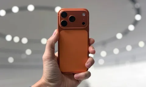 Dạo xem giá bán iPhone 17 chính hãng tại Việt Nam, mua ở Apple Store hay đại lý nào rẻ hơn?