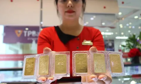Lực bán tăng, giá vàng giảm mạnh