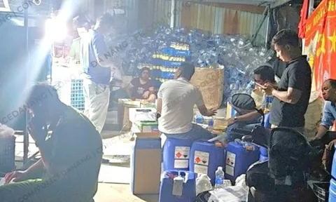 Hãi hùng hơn 30.000 lít giấm độc hại suýt tuồn ra thị trường ở Đà Nẵng
