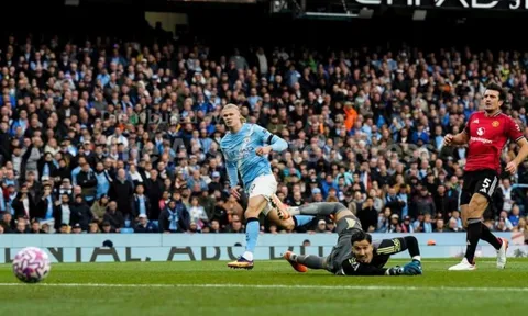 Haaland ghi 2 bàn, Man City đẩy Man United xuống nhóm cuối bảng