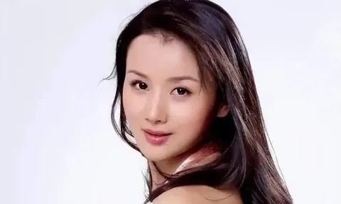 "Đệ nhất mỹ nhân cổ trang": Tuyên bố ly hôn, từng đưa con đi xét nghiệm ADN vì bị chồng chối bỏ
