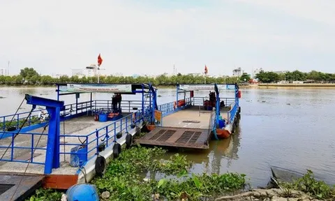 Cầu Bình Triệu ùn tắc, phà Bình Quới vẫn nằm chờ