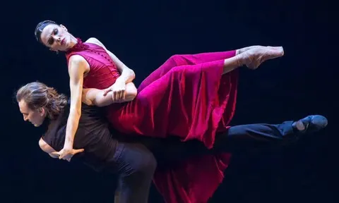 Ballet Anna Karenina cháy vé