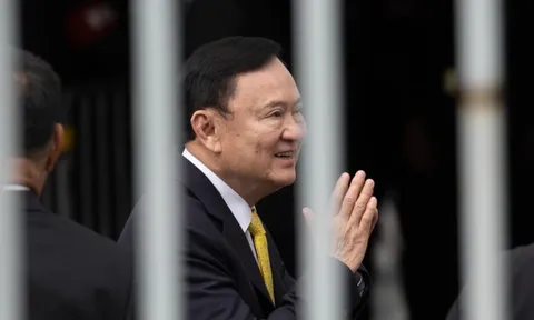 Gia đình chuyển tiền tiêu vặt, gửi thư tay vào tù cho cựu Thủ tướng Thái Lan Thaksin
