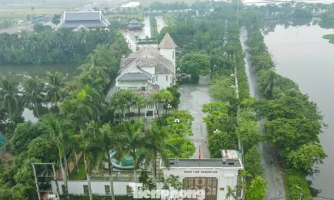 Choáng ngợp khi tận thấy dinh thự hoành tráng 50.000 m2 của ‘Bầu Đoan’