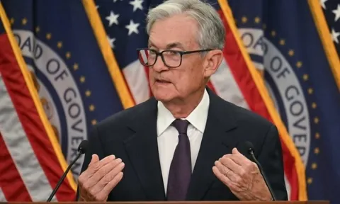 Fed cắt giảm lãi suất lần đầu sau gần một năm: Ai hưởng lợi, ai chịu thiệt?
