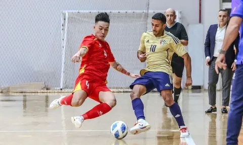Diễn biến Việt Nam 8-1 Hong Kong: Tuyển Việt Nam tấn công mãn nhãn