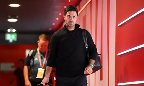 Bất ngờ: Ngôi sao Arsenal xuất hiện cùng đội hình trước trận đấu với Man City