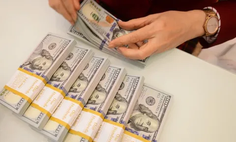Tin tức sáng 21-9: Fed giảm lãi suất sẽ hạn chế hoạt động đầu cơ ngoại tệ