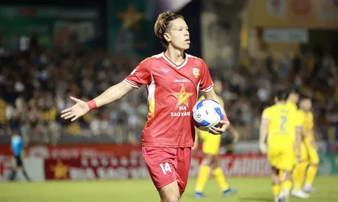 Clip: Cầu thủ Việt kiều Viktor Lê tỏa sáng ở trận derby xứ Nghệ