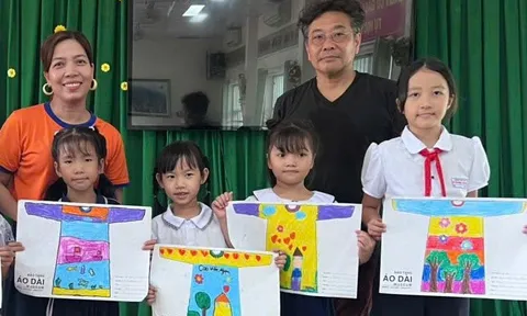 Họa sĩ Nhật đến Côn Đảo dạy vẽ tranh