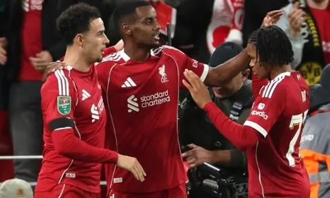 Tiền đạo giá 4.500 tỷ đồng ghi bàn, Liverpool vất vả thắng đội hạng dưới