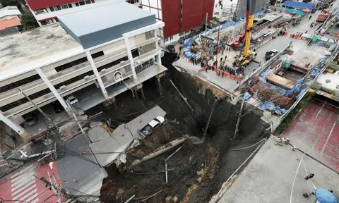 Vụ "hố tử thần" sâu 50m giữa lòng Bangkok: Hơn 50.000 bao cát được dùng để lấp khe hở, hé lộ nguyên nhân ban đầu