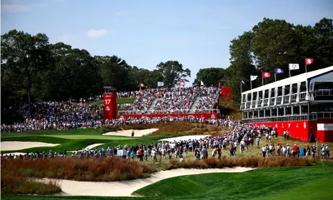 Ryder Cup 2025: Lễ khai mạc phải dời lịch vì mưa bão, vé VIP 35.000 USD gây sốc