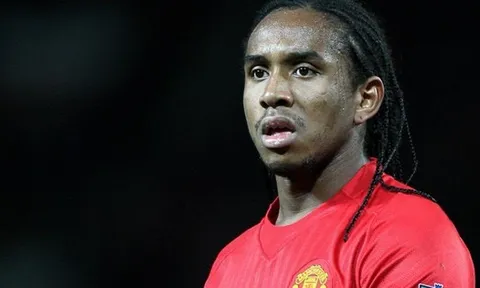 Cựu sao Man United đối diện án tù vì trốn nghĩa vụ