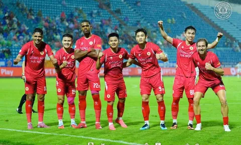 Quang Hải tỏa sáng, Công an Hà Nội thắng đẹp nhà vô địch V-League