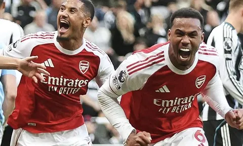 Arsenal ngược dòng hạ chủ nhà Newcastle, trọng tài gây phẫn nộ