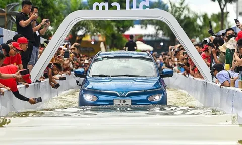 Xe điện VinFast là một trong những chiến thần lội nước sâu khoẻ nhất thị trường