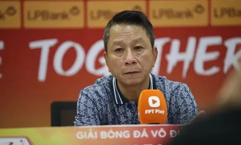 HLV Văn Sỹ Sơn trở về dẫn dắt CLB SLNA