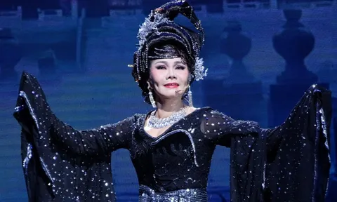 Ngọc Huyền khóc vì được hát cùng sư phụ Bạch Mai trong Tâm sự Phi Giao