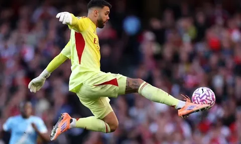 Arsenal âm thầm thực hiện động thái đặc biệt với thủ môn David Raya