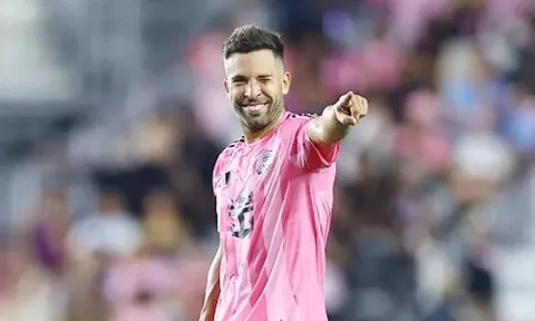 Messi và Neymar tri ân Jordi Alba sau xác nhận giải nghệ