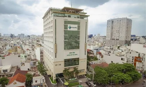 Chủ chuỗi bệnh viện tư lớn nhất Việt Nam tiếp tục lãi lớn: Lợi nhuận 6 tháng tăng gấp đôi, lãi tổng cộng 1.900 tỷ từ đầu năm 2022