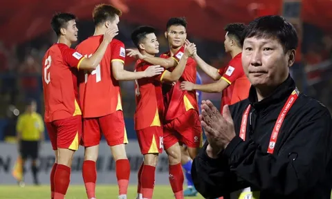 "ĐT Việt Nam chơi bế tắc, cần sao trẻ để tạo sự đột phá"