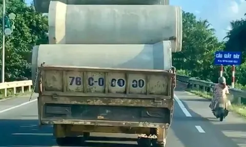 Bị phạt 20 triệu đồng vì chở ống cống bê tông không chằng buộc
