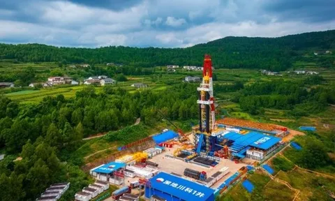 Khoan sâu hơn 10.000m, quốc gia láng giềng của Việt Nam tìm thấy "túi mù", kết quả ngoài sức tưởng tượng