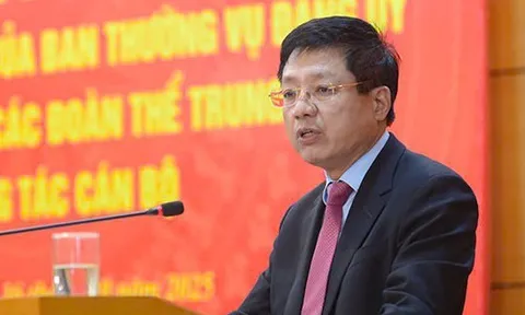 Thứ trưởng Bộ Tài chính Hồ Sỹ Hùng được điều động, chỉ định làm Bí thư Đảng ủy VCCI