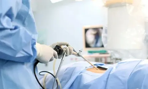 Bị bỏ quên trong cơ thể, ống thông cứu thận hóa thành ‘sát thủ’