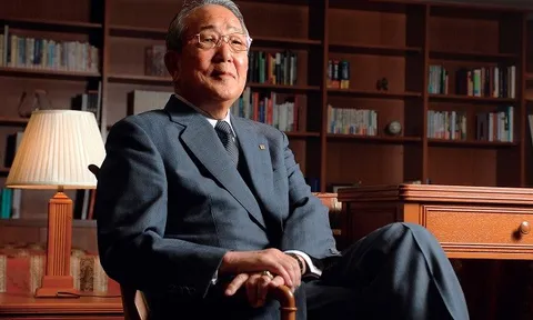 ''Thần kinh doanh'' Nhật Bản Kazuo Inamori: Nếu muốn thành công mỉm cười với mình, người trẻ nên ghi nhớ kỹ 5 điều này