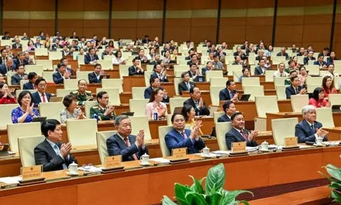Khai mạc trọng thể Kỳ họp thứ 10, Quốc hội khóa XV